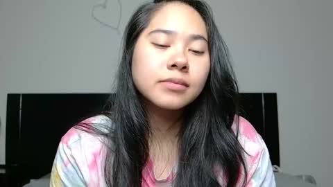 Snapshot of annaxnasty chatting on 11-19-25, 04:12 Anna online show from 11-19-25, 04:12