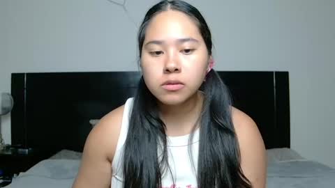Snapshot of annaxnasty chatting on 05-06-26, 11:32 Anna online show from 05-06-26, 11:32