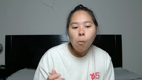 Snapshot of annaxnasty chatting on 05-23-26, 01:00 Anna online show from 05-23-26, 01:00