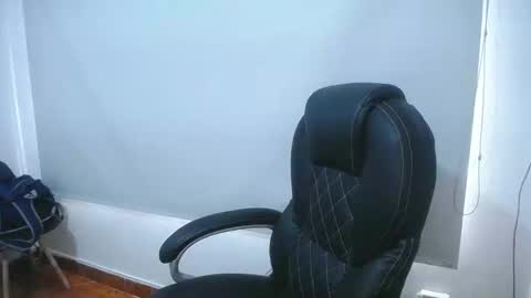 Snapshot of anndyhardy11 chatting on 02-24-25, 04:04 Anndy Hardy online show from 02-24-25, 04:04