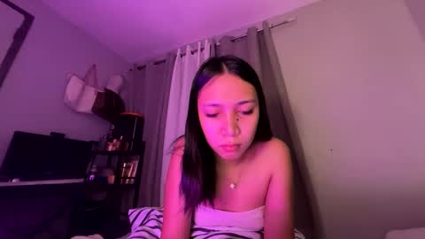 anne_chanelx online show from 05-26-26, 07:10