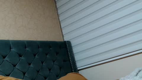 Snapshot of anne_julienne chatting on 09-17-25, 11:39       online show from 09-17-25, 11:39
