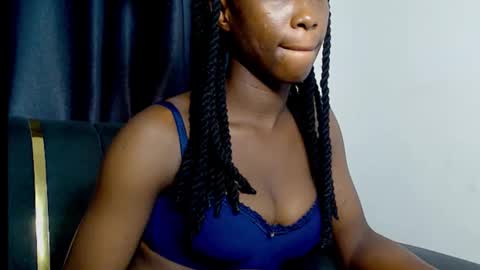 Snapshot of anne_xxxx chatting on 09-24-25, 06:55 ann online show from 09-24-25, 06:55
