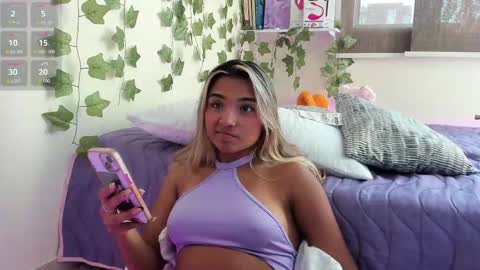 Anne online show from 01-22-25, 08:49