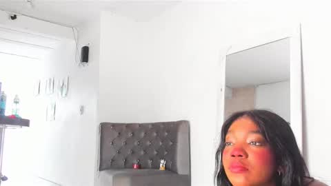 Snapshot of annebullocks chatting on 02-15-25, 02:55 Annie online show from 02-15-25, 02:55