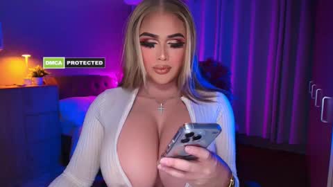 Anne Hart online show from 09-30-25, 02:38