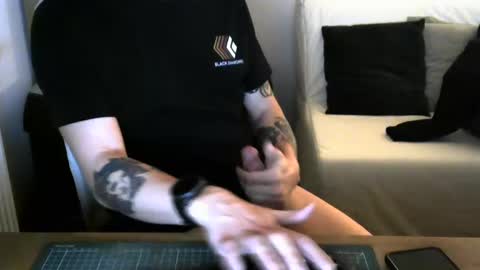 Snapshot of annecylake chatting on 01-10-25, 06:31 annecylake online show from 01-10-25, 06:31