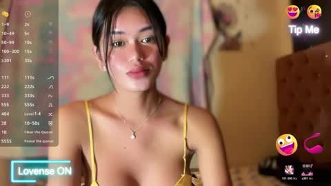 Kim online show from 01-30-25, 01:33