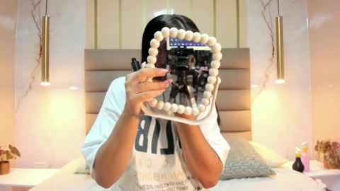 Anne online show from 10-07-25, 03:04