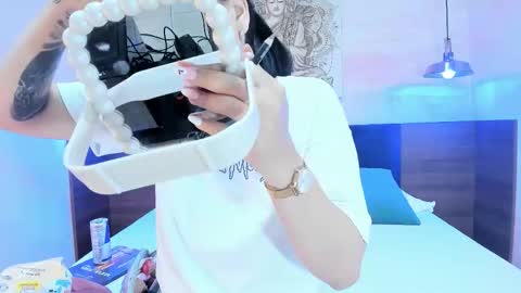 Anne online show from 01-07-26, 03:09