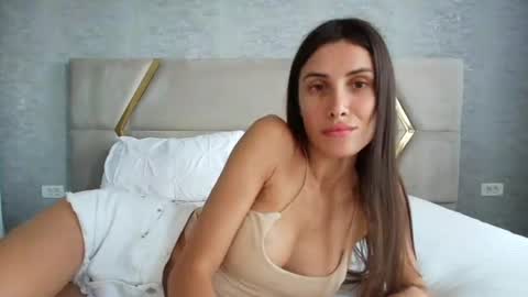 AnneHotxxx online show from 06-16-26, 07:11