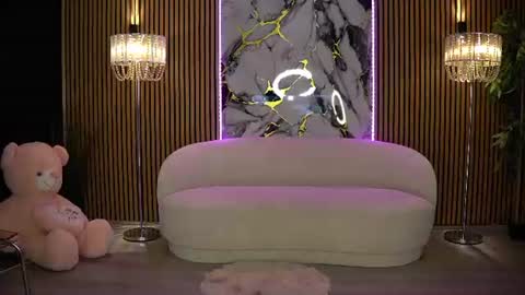 Ana online show from 07-20-26, 10:39