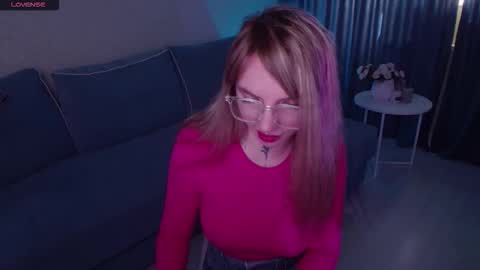 Snapshot of annetenet chatting on 10-05-25, 08:12 Annet online show from 10-05-25, 08:12