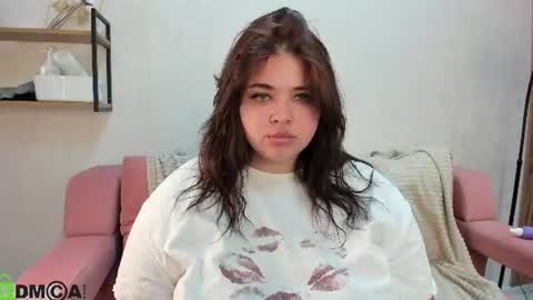 Snapshot of annette_nelsone chatting on 06-28-26, 01:00 annette_nelsone online show from 06-28-26, 01:00