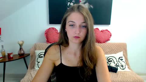 annewilsonn online show from 07-22-26, 04:37