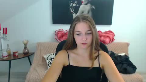 annewilsonn online show from 07-24-26, 06:44