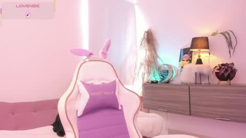 Angel online show from 04-19-26, 04:50