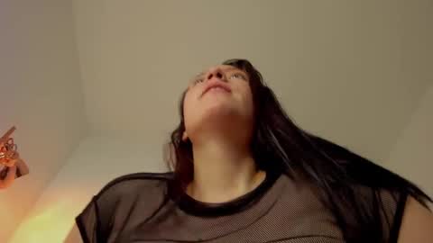 Snapshot of anniaheels chatting on 03-09-25, 01:37 Annia Acosta online show from 03-09-25, 01:37