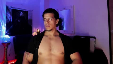 Snapshot of annibal_toro chatting on 12-30-24, 10:12 darg online show from 12-30-24, 10:12