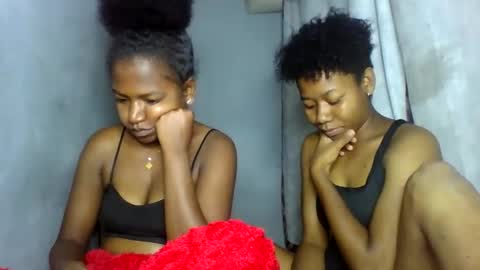 annick98 online show from 02-11-26, 08:36