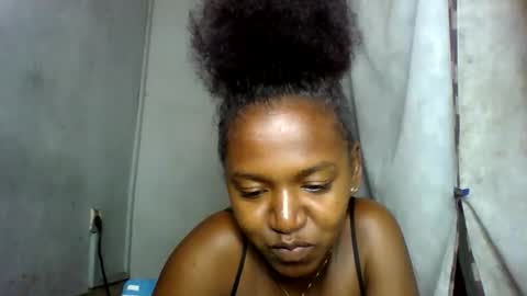 annick98 online show from 02-17-26, 07:49