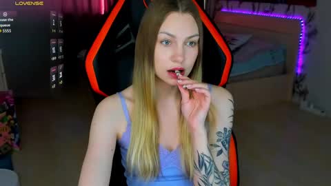 Annie online show from 05-10-26, 04:06