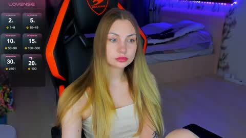 Annie online show from 06-10-26, 03:44