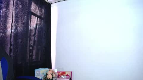Snapshot of annie_doll1 chatting on 07-30-26, 07:35 Annie3 online show from 07-30-26, 07:35
