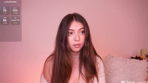 Snapshot of annie_evans24 chatting on 03-06-25, 02:09 Annie Evans online show from 03-06-25, 02:09