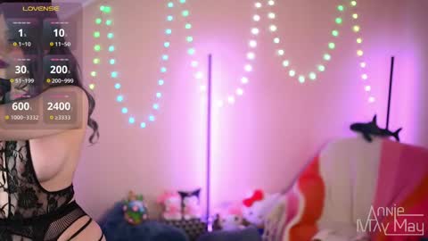 Annie May   online show from 04-10-26, 03:28