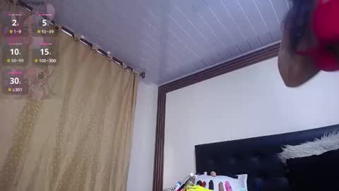 Snapshot of annie_scott_ chatting on 10-17-25, 08:33 annie_scott_ online show from 10-17-25, 08:33