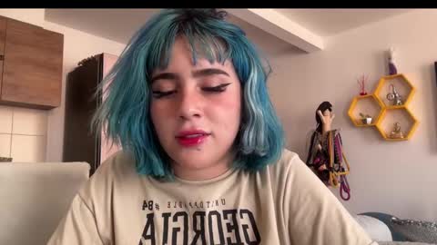 Snapshot of annie_snow_ chatting on 01-29-25, 09:28 JEANNE no olvides seguirme dont forget follow me  uu online show from 01-29-25, 09:28