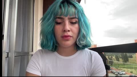 Snapshot of annie_snow_ chatting on 02-03-25, 10:21 JEANNE no olvides seguirme dont forget follow me  uu online show from 02-03-25, 10:21