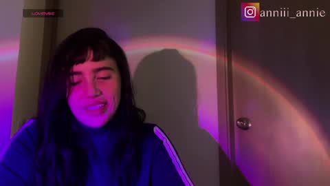 JEANNE no olvides seguirme dont forget follow me  uu online show from 06-11-26, 12:32