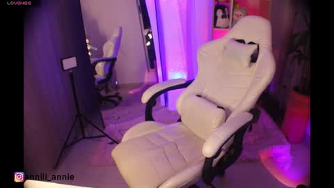 JEANNE no olvides seguirme dont forget follow me  uu online show from 06-15-26, 01:52