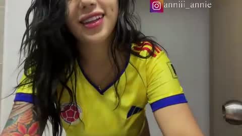 JEANNE no olvides seguirme dont forget follow me  uu online show from 07-03-26, 09:32