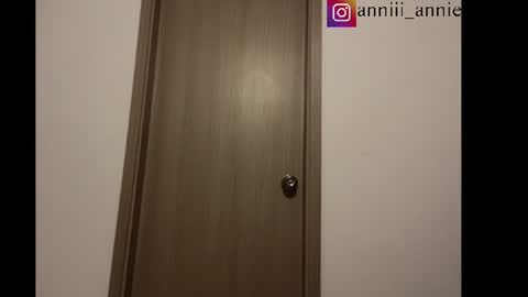 JEANNE no olvides seguirme dont forget follow me  uu online show from 07-23-26, 01:58
