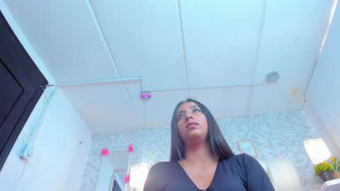 Snapshot of anniee_love_ chatting on 02-03-25, 07:10 Anto online show from 02-03-25, 07:10