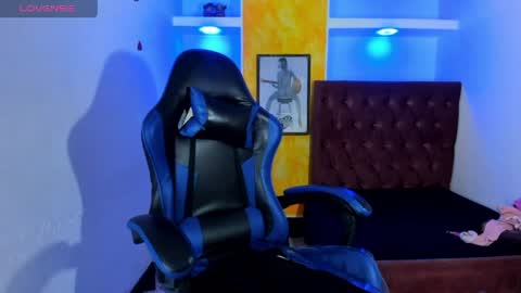Anniee online show from 05-14-26, 01:18