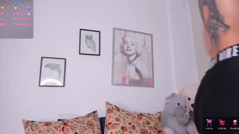 Annie  online show from 01-28-25, 12:26