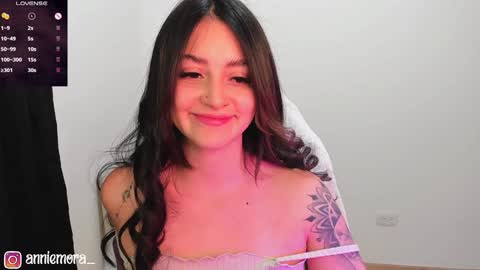 Annie online show from 01-25-25, 03:40