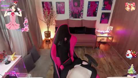 Annie FROM 8AM TO 4PM CDT online show from 12-22-25, 05:43