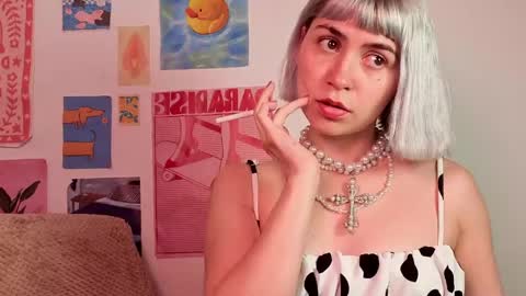annietinky online show from 06-01-26, 03:52