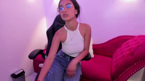 Annie Evans  online show from 01-21-25, 08:32