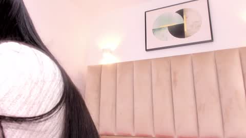 Annie Queen online show from 02-01-25, 02:58