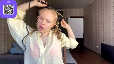 Hello My name is Lola online show from 05-02-26, 07:35