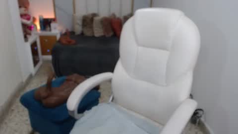 Snapshot of annita_cooper_ chatting on 01-10-25, 06:06 anna online show from 01-10-25, 06:06
