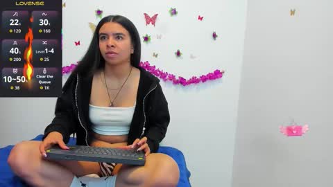 annie online show from 10-23-25, 08:13