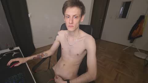 Snapshot of annonimsick chatting on 01-15-26, 07:46 online show from 01-15-26, 07:46