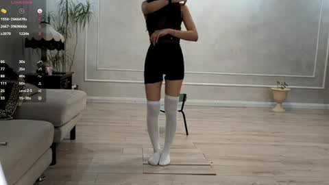 Snapshot of annrosy chatting on 04-19-26, 06:21 Hello my name is Kate online show from 04-19-26, 06:21